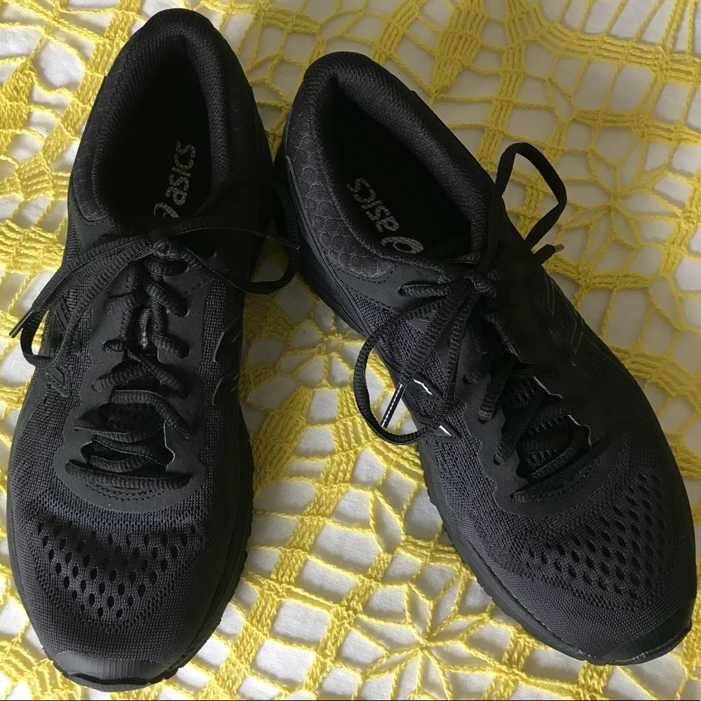ASICS Gel GT-1000 6 - All Black Service Sneaker
